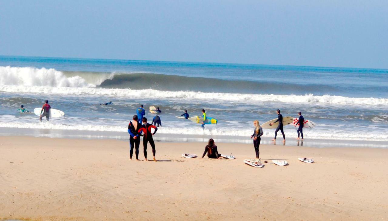 オヴァール Furadouro Surf Campヴィラ エクステリア 写真