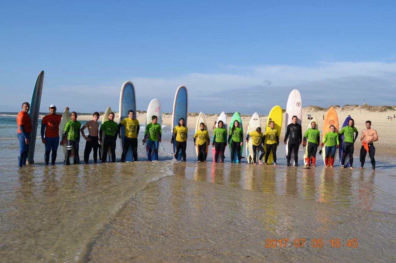 オヴァール Furadouro Surf Campヴィラ エクステリア 写真